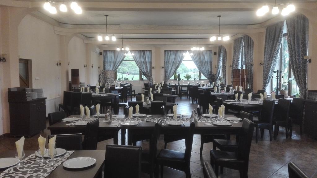 Pensiune Marginimea Sibiului Orlat Luaran gambar
